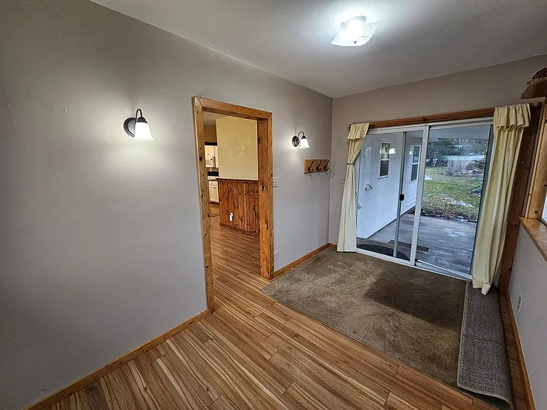 3710 E Chattaroy Rd — Photo 11