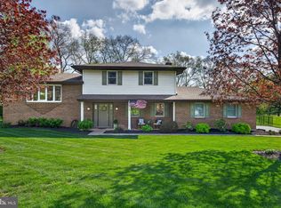 1612 Yorktowne Dr, York, PA 17408