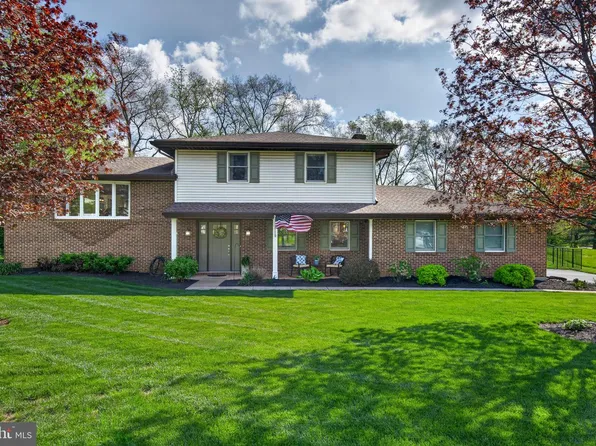 1612 Yorktowne Dr, York, PA 17408