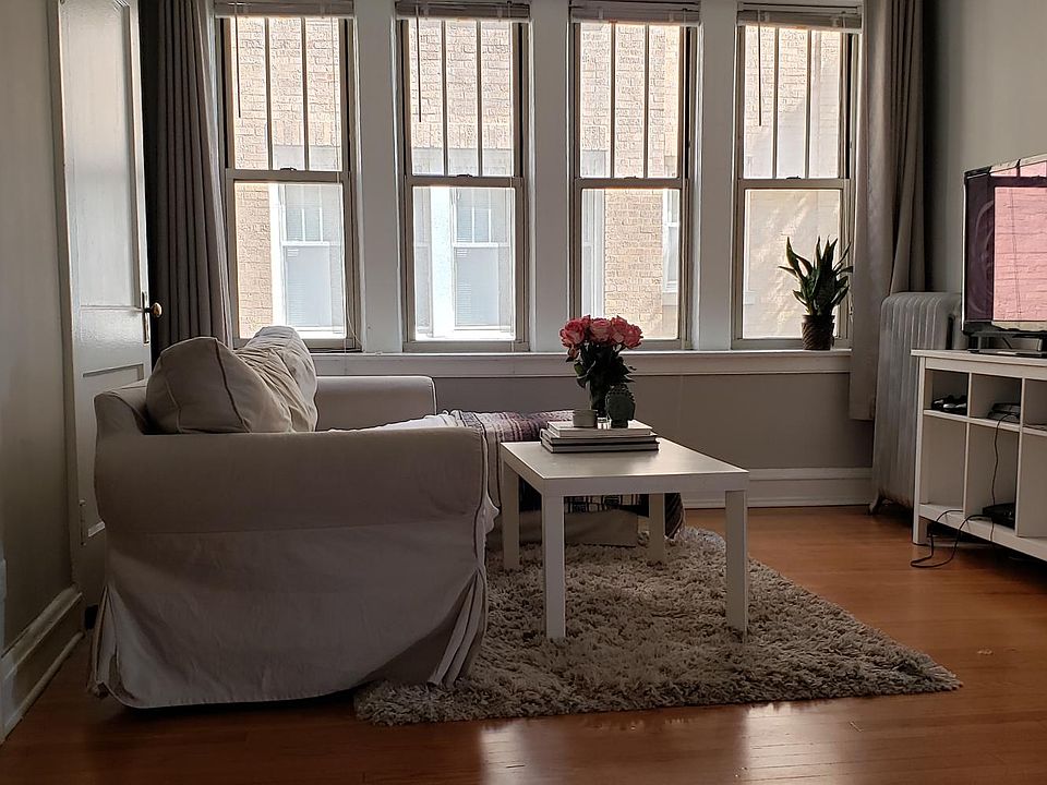 1st image of 632 S Austin Blvd APT 1P