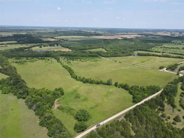 26320 County Rd, Roxton, TX 75477