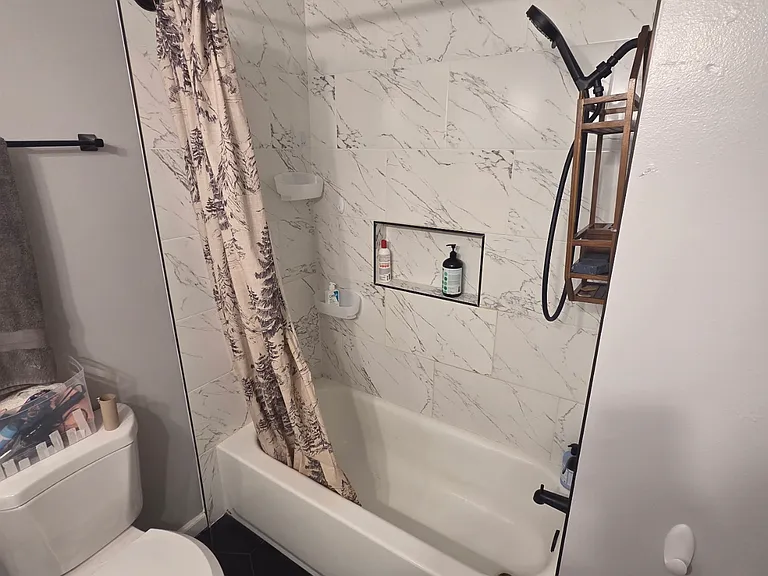 9807 Empire Ct — Photo 2