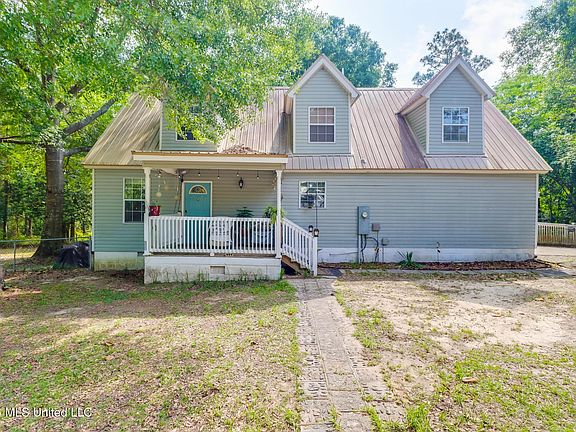 2nd image of 9266 N Pine Dr