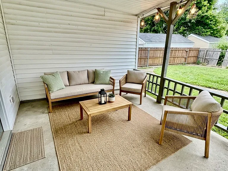183 Manor Pkwy — Photo 17