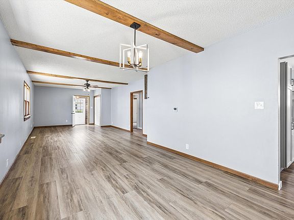 5th image of 322 6th Ave N