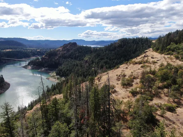 Crater Lake Hwy, Prospect, OR 97536