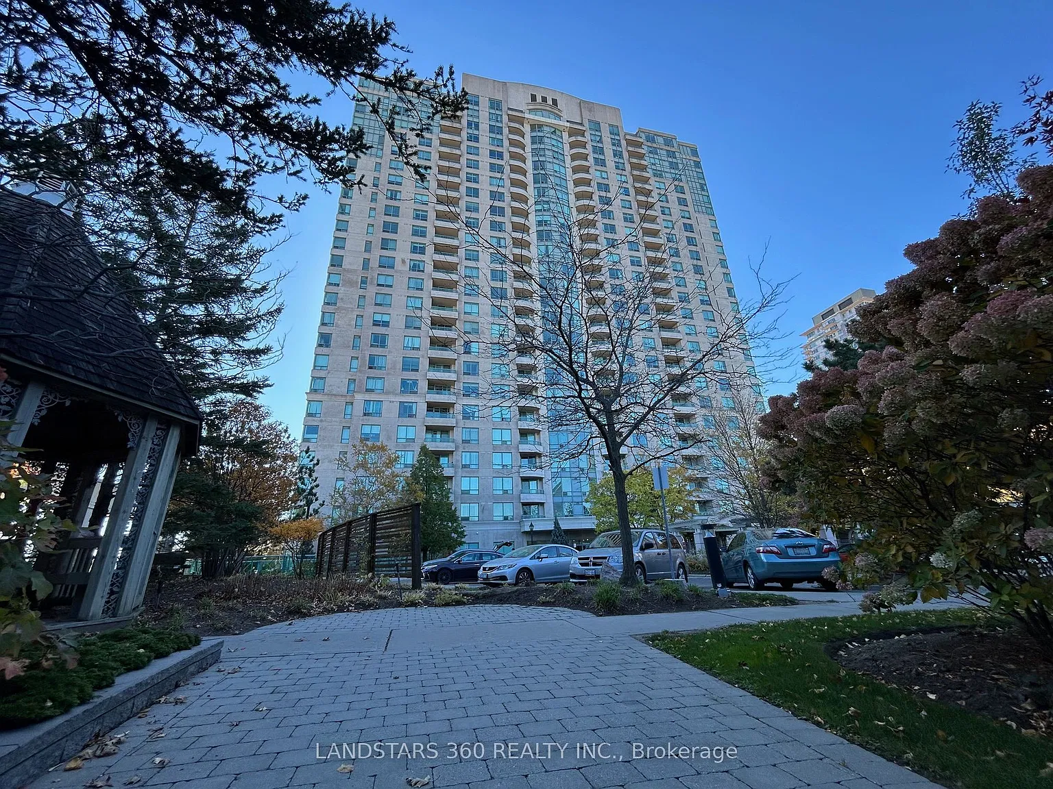 2 bed, $2,300 — Photo 1