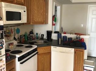 2212 S 15th St FLOOR 3, Philadelphia, PA 19145
