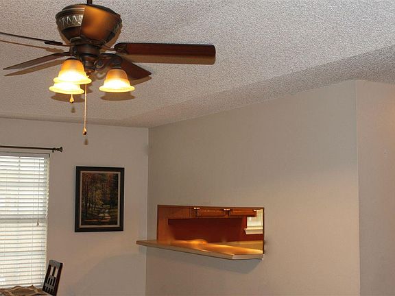 5th image of 1443 Newcastle Way