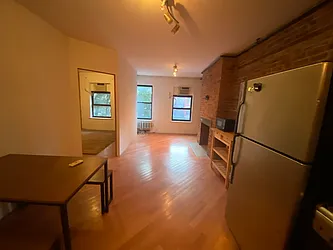 Rented by Batra Group Inc