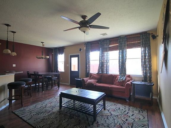 4th image of 25230 Finchgrove Ln