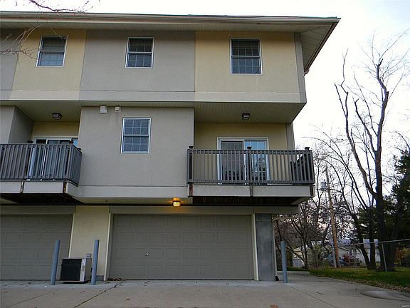 2nd image of 107 Half Moon Bay Ln