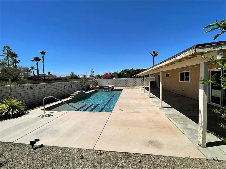 30399 Sterling Rd — Photo 44