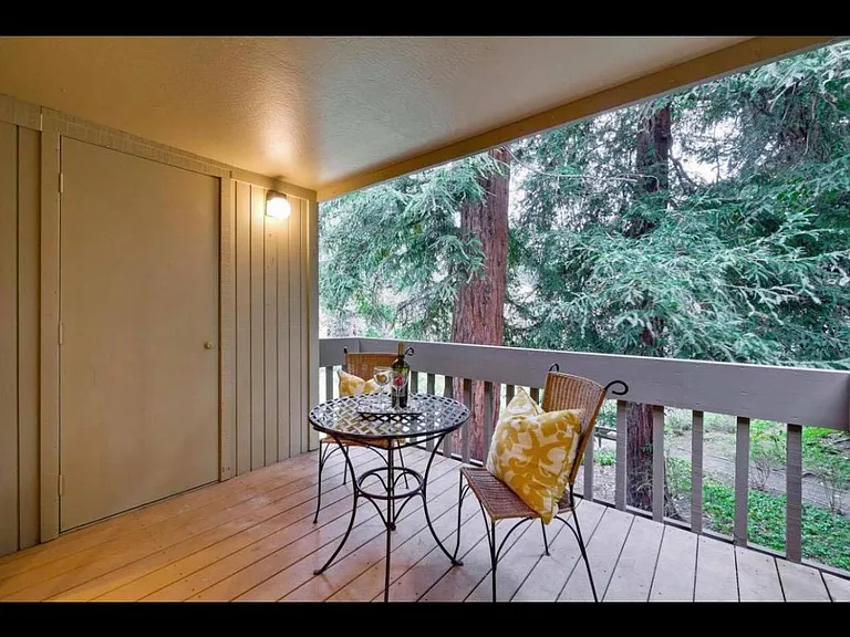 505 Cypress Point Dr #148 — Photo 5