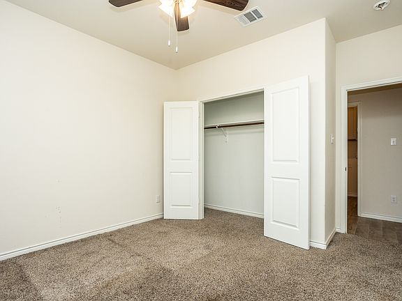 5th image of 3235 Hunters Glen Dr