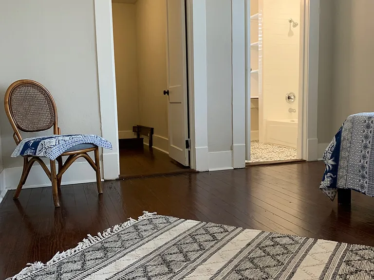 1026 W Gramercy Pl #4 — Photo 23