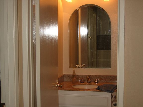 Updated Bath w/ Granite 