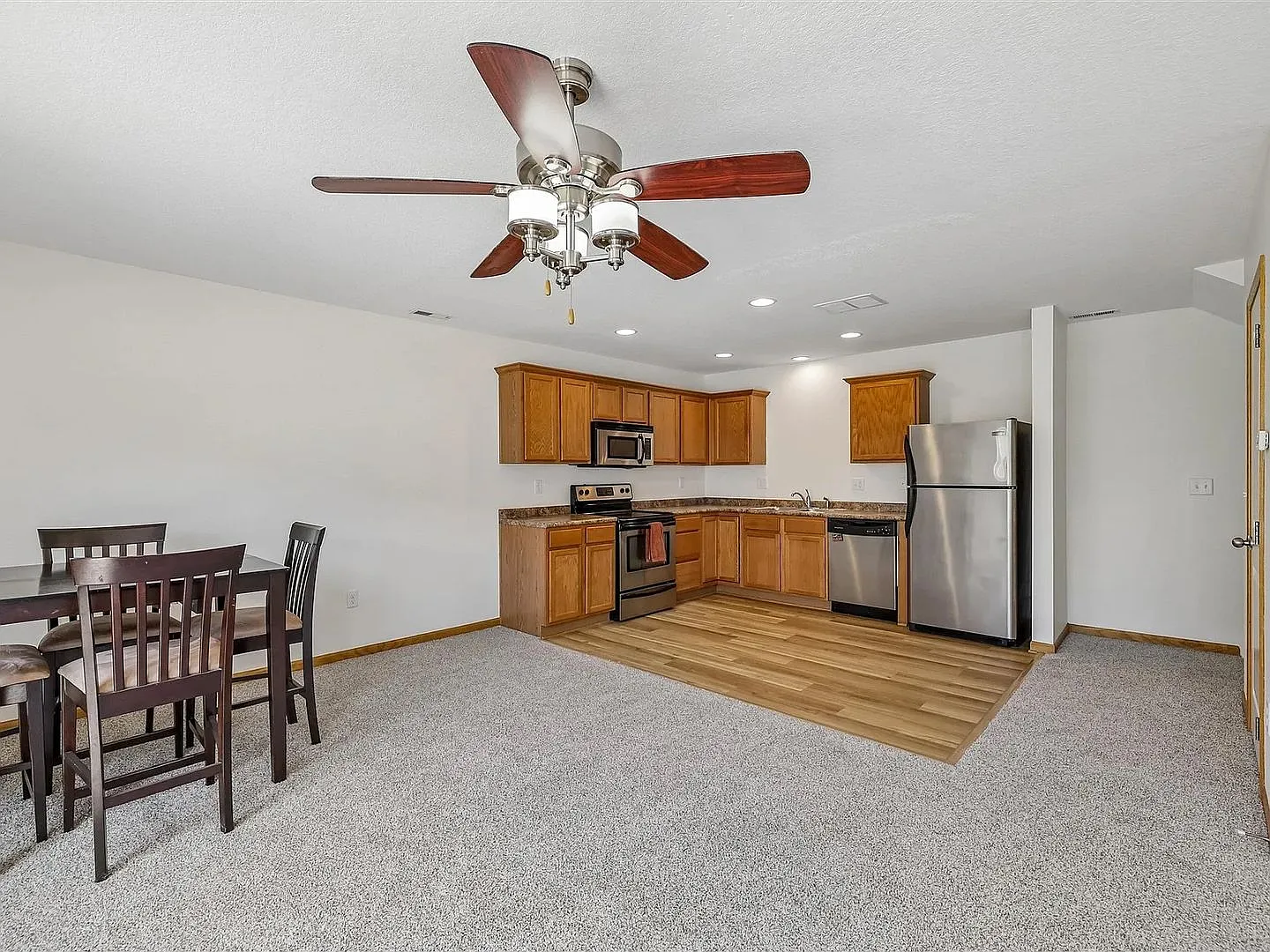 For Rent - 3180 SW Arlan Ln — Photo 4