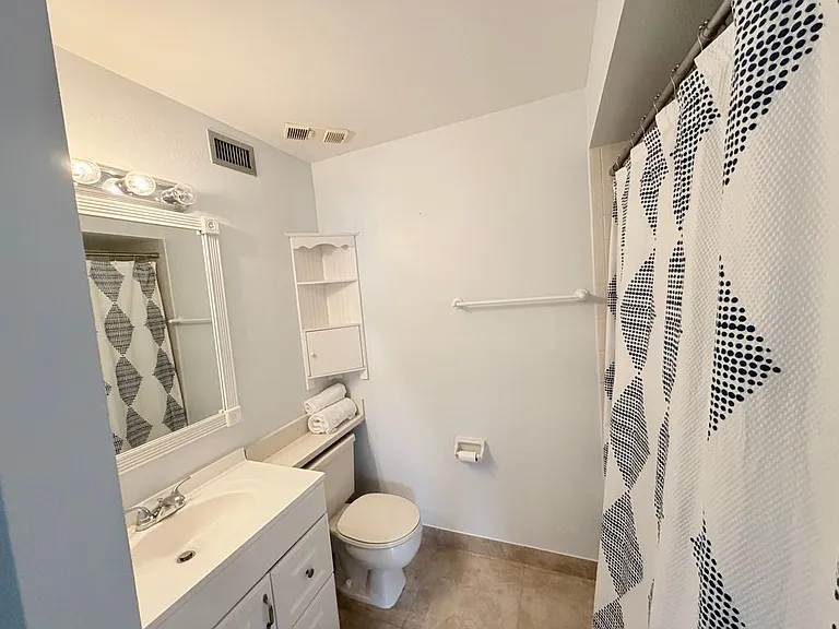 3914 Atrium Dr — Photo 10
