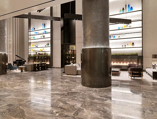 Rented by Extell Marketing Group LLC | media 52