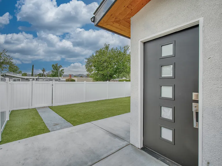 7989 Sale Ave — Photo 7