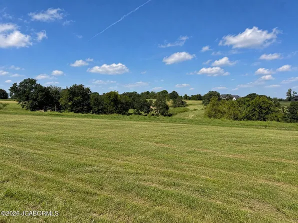 5737 Dogwood Trl, Jefferson City, MO 65101