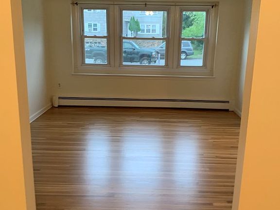 5th image of 29 Oxford Rd #29