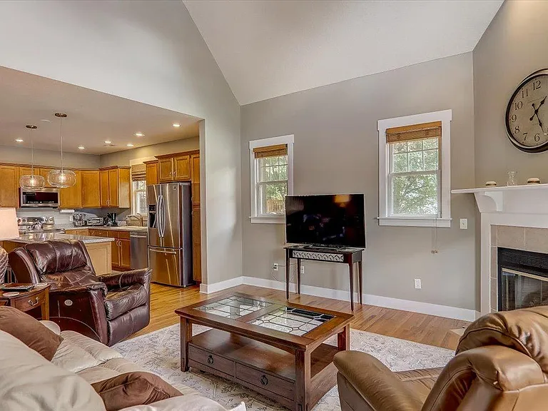 11 Oakhaven Ter — Photo 12