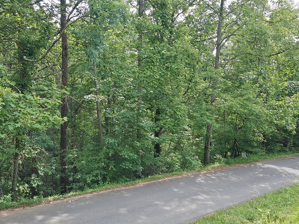 1st image of Silver Poplar Ln #575