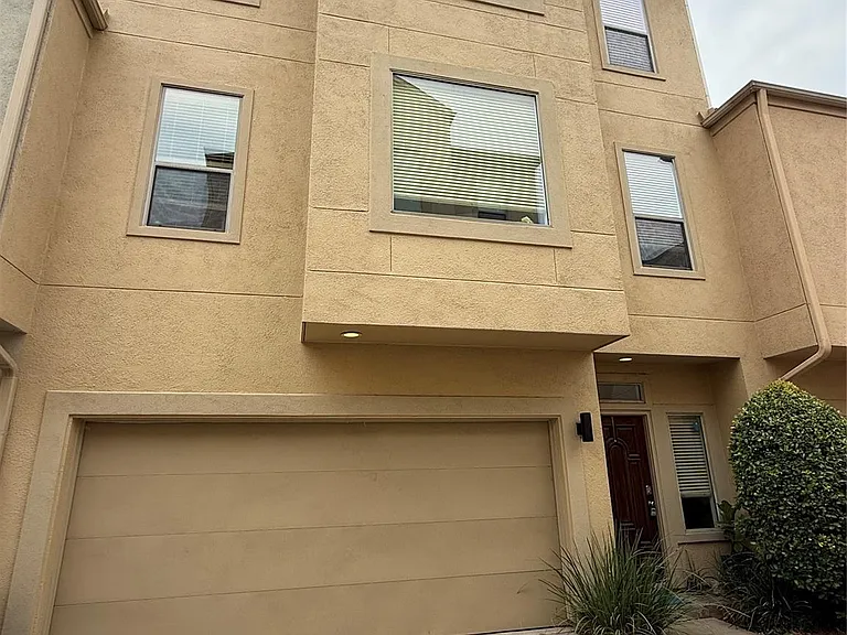 3846 Center St — Photo 36