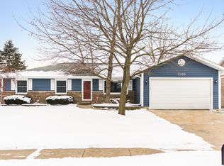 1333 Larson St, Sycamore, IL 60178