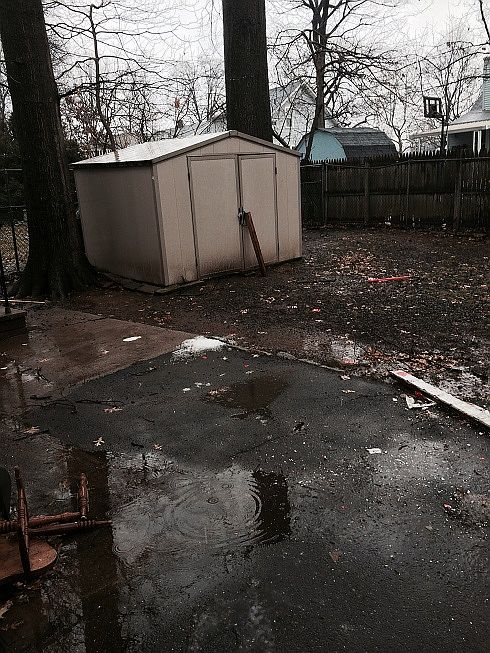 2nd image of 921 Oak St
