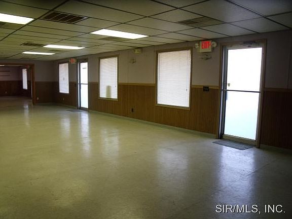 5th image of 3901 Lake Dr