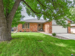 5037 Prince Rd, Lincoln, NE 68516