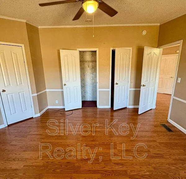 388 River Rd — Photo 16