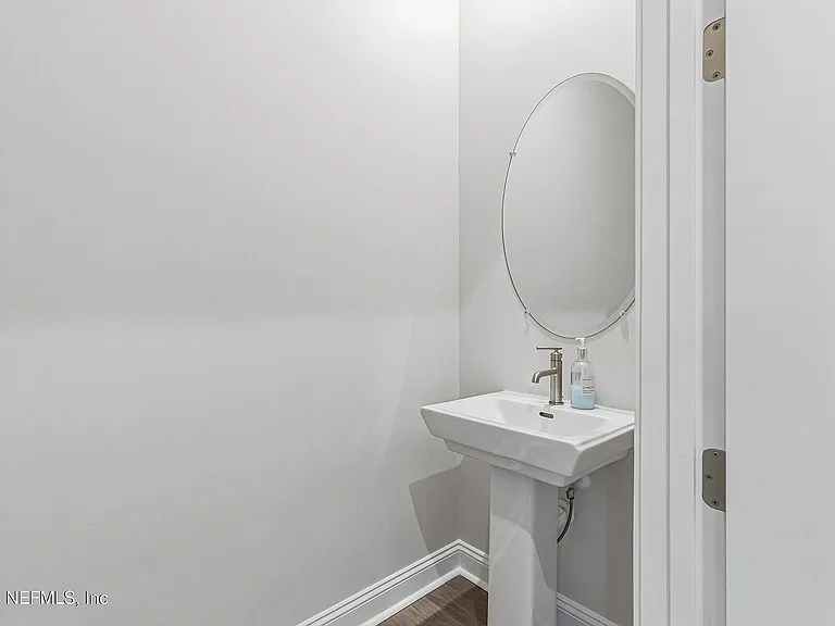 66 Adirondack Dr — Photo 25