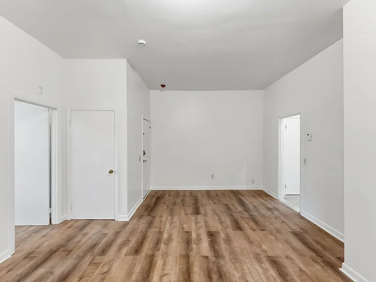 85 Parade St #1R — Photo 25