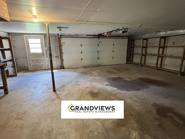 611 Birch St — Photo 17