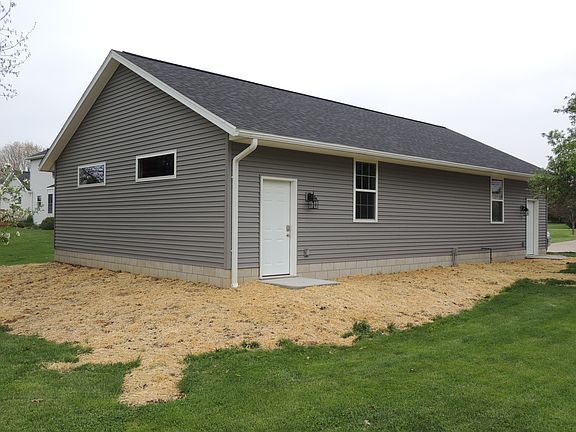 5th image of 3058 Evergreen Dr