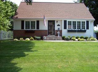 4 Brooks Dr, Stony Pt, NY 10980