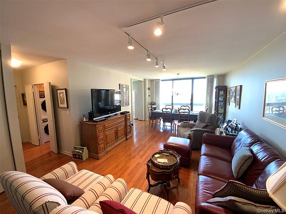 2nd image of 27010 Grand Central Parkway #23B