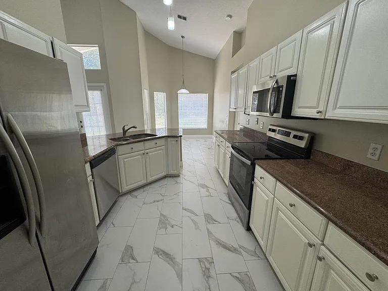 2347 Blake Way — Photo 14