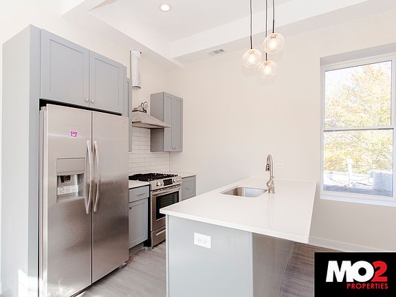 4th image of 725 Hoyne Ave #2R
