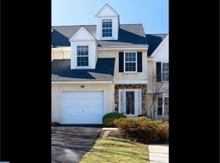 1502 Coventry Pointe Ln, Pottstown, PA 19465