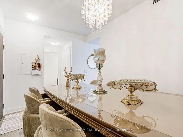 20 Gatineau Dr #1010 — Photo 12