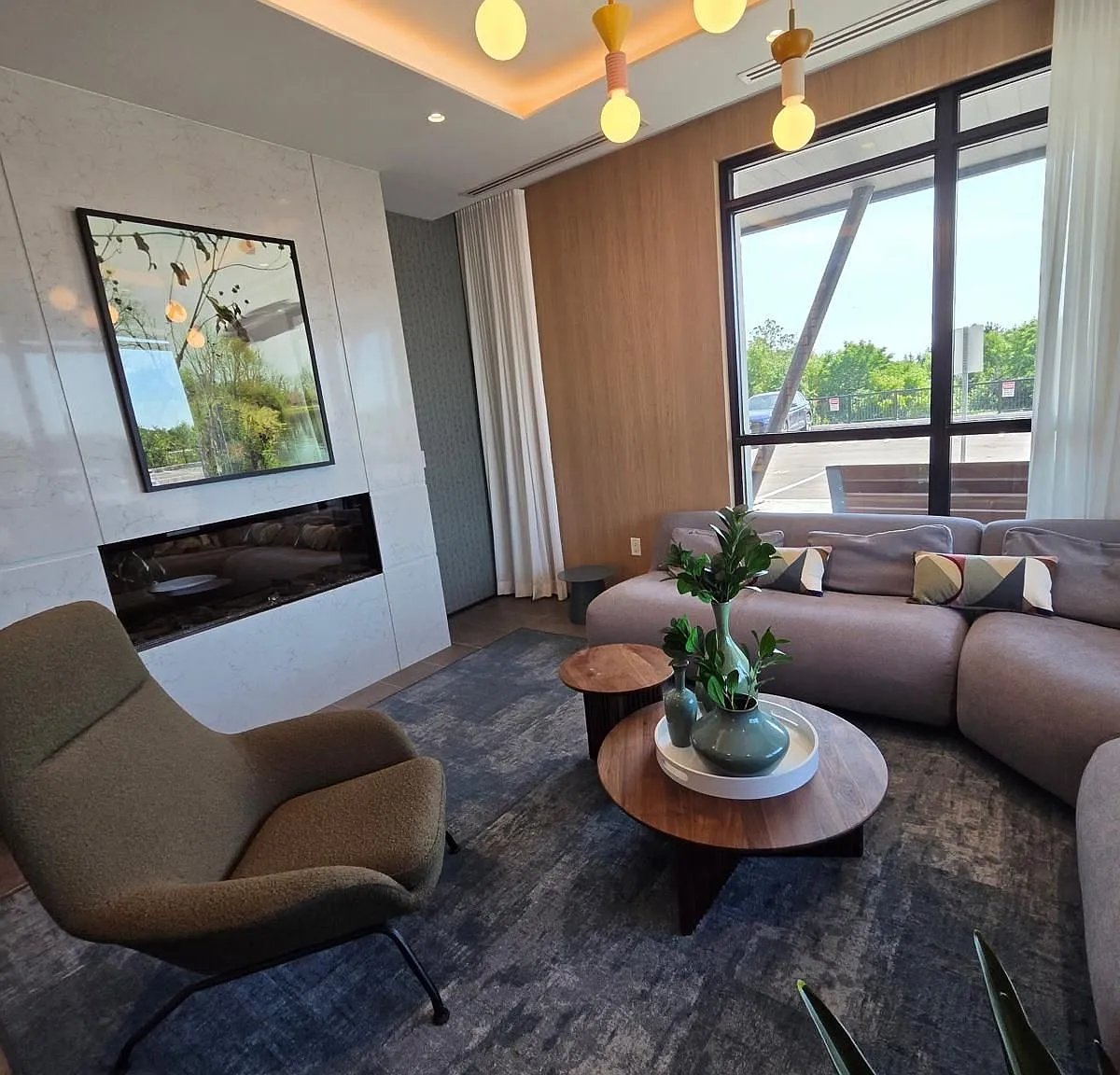 2 bed, $2,200 — Photo 4