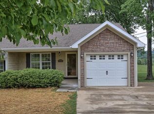 1227 Skyline Dr, Jonesborough, TN 37659