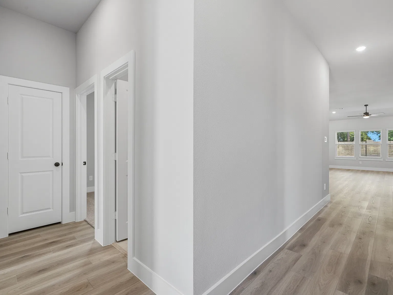 4 bed, 1805 sqft, $2,425 — Photo 1