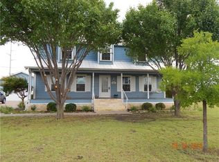 6631 Mulberry Ln, Midlothian, TX 76065