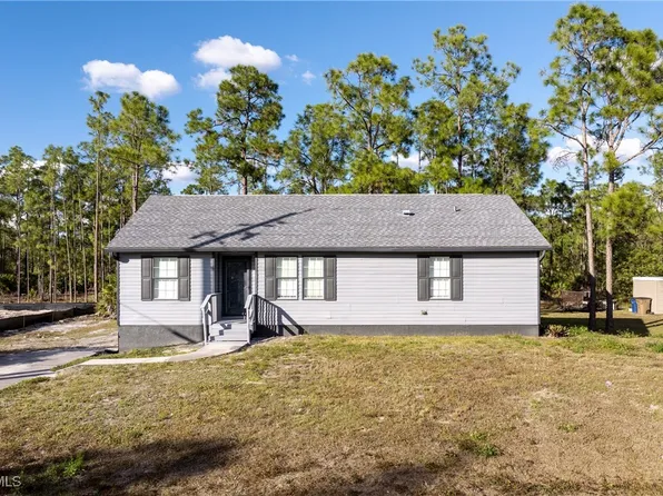 1505 E 15th St, Lehigh Acres, FL 33972